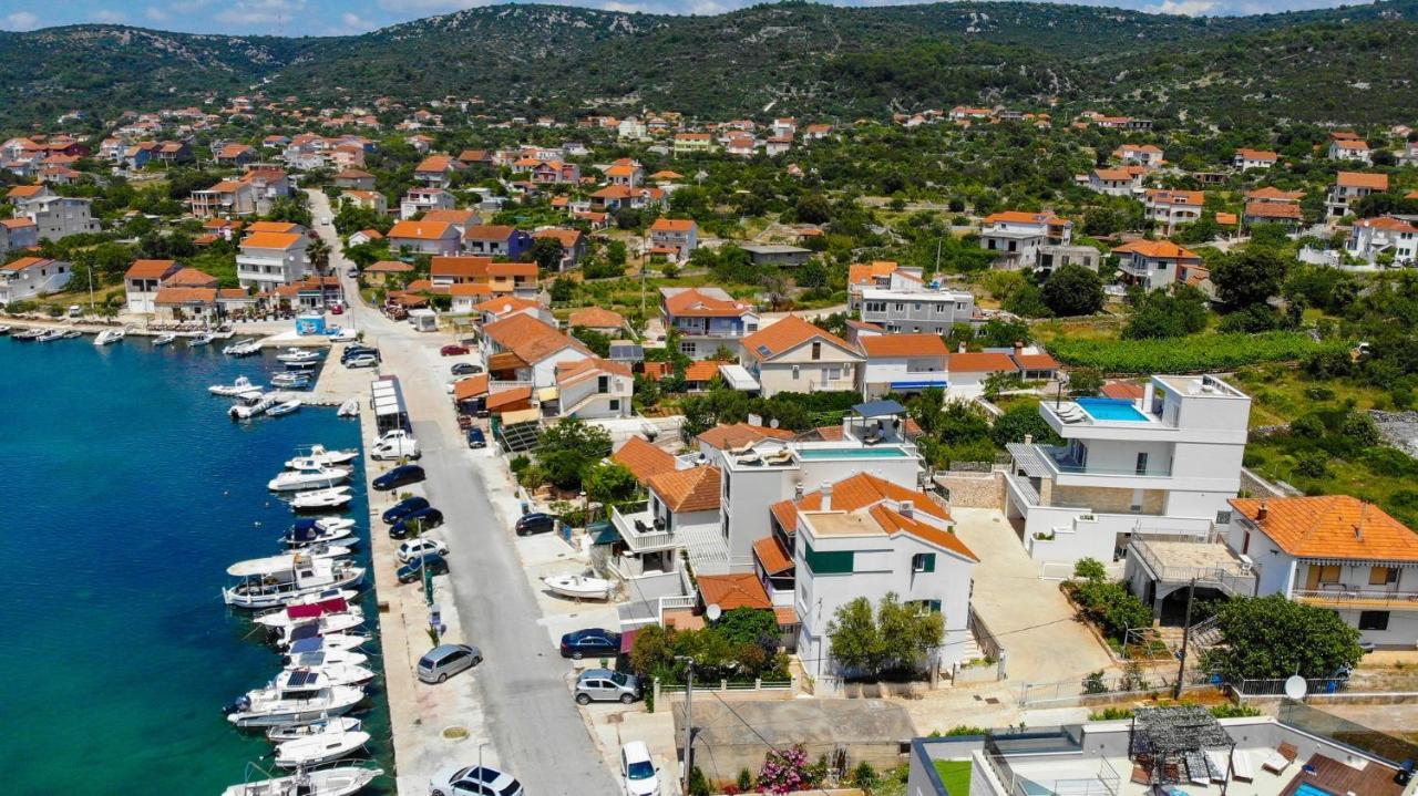Villa Adastra Vinišće Kültér fotó